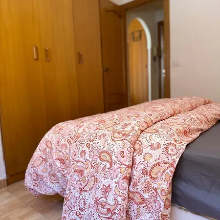 Apartment A Bright For 2 With Private Parking On The