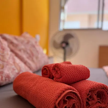 A Bright For 2 With Private Parking On The Apartment