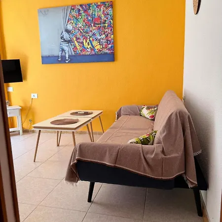 Apartment A Bright For 2 With Private Parking On The